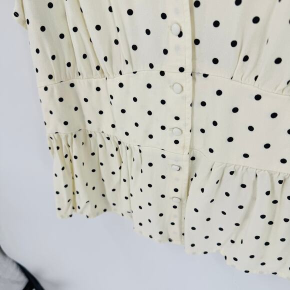 Old Navy Cream & Black Polka Dot Peplum Top Women’s Size XL - Picture 5 of 8